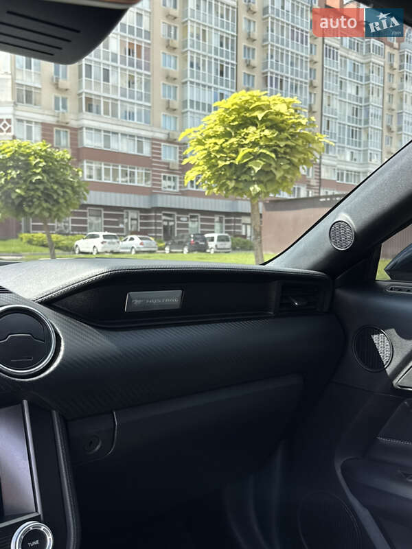 Купе Ford Mustang 2021 в Киеве фото 21 Купе Ford Mustang 2021 в Киеве