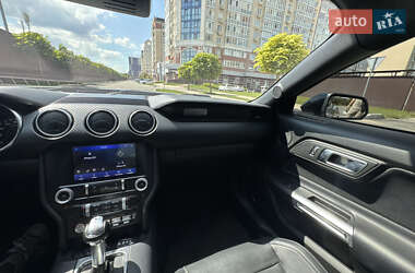 Купе Ford Mustang 2021 в 
