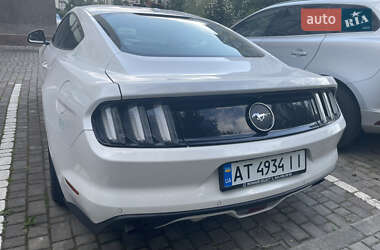 Купе Ford Mustang 2017 в 