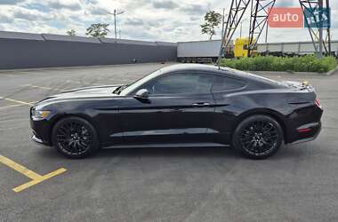 Купе Ford Mustang 2016 в Киеве