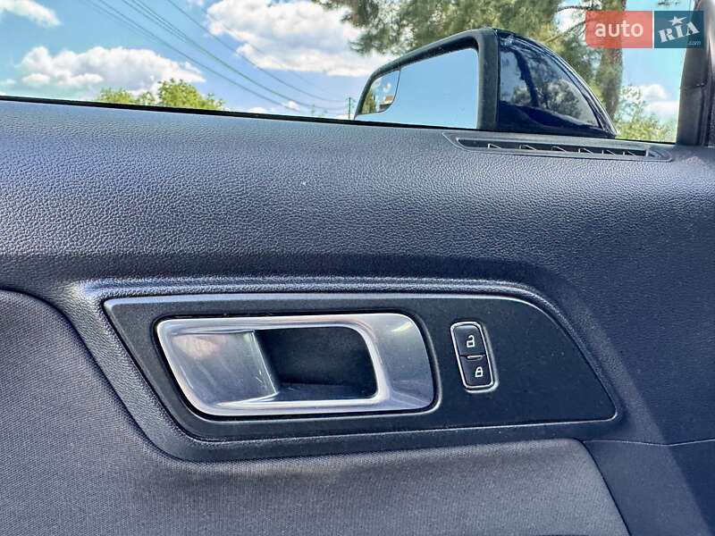 Купе Ford Mustang 2019 в Киеве