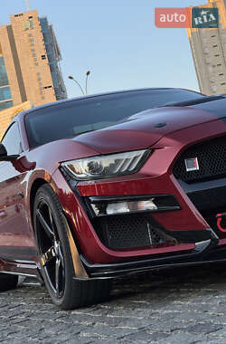 Купе Ford Mustang 2017 в 