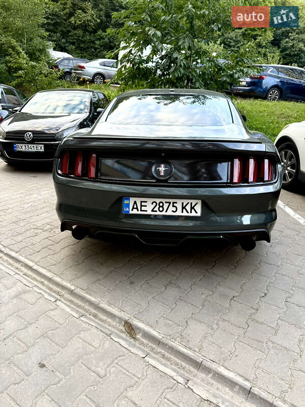 Купе Ford Mustang 2015 в Хмельницькому фото 3 Купе Ford Mustang 2015 в Хмельницькому