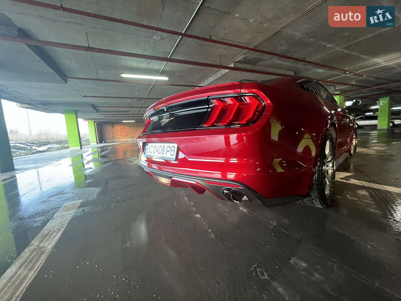 Купе Ford Mustang 2016 в Львове