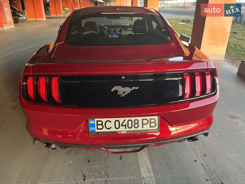 Купе Ford Mustang 2016 в Львове