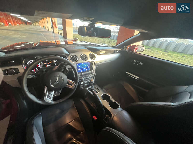 Купе Ford Mustang 2016 в Львове