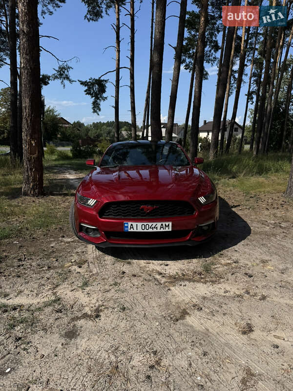 Купе Ford Mustang 2015 в Киеве