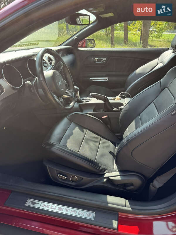 Купе Ford Mustang 2015 в Киеве