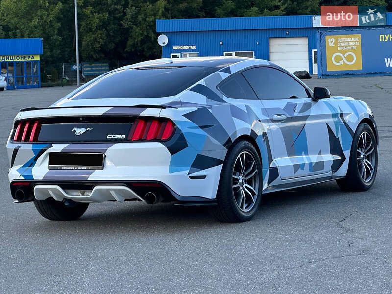 Купе Ford Mustang 2014 в Киеве
