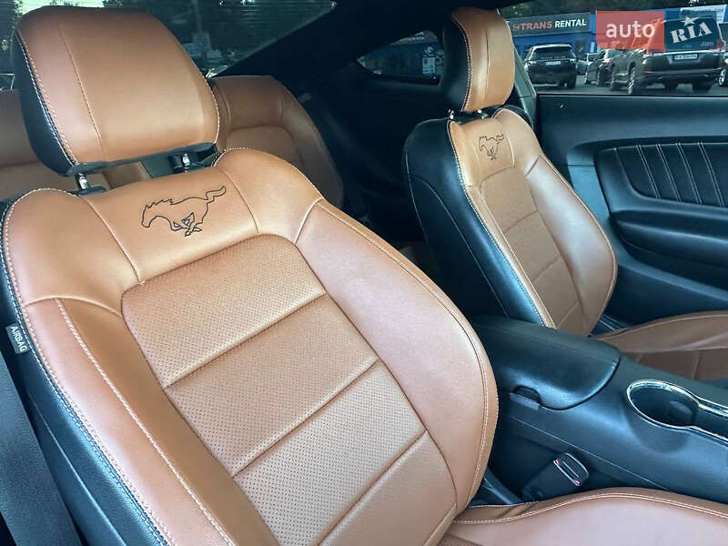Купе Ford Mustang 2014 в Киеве