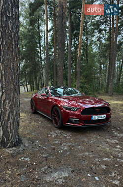 Купе Ford Mustang 2015 в Києві