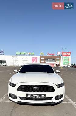 Купе Ford Mustang 2017 в 