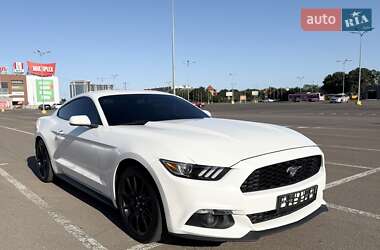 Купе Ford Mustang 2017 в 