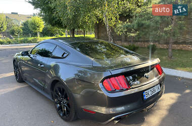 Купе Ford Mustang 2017 в 