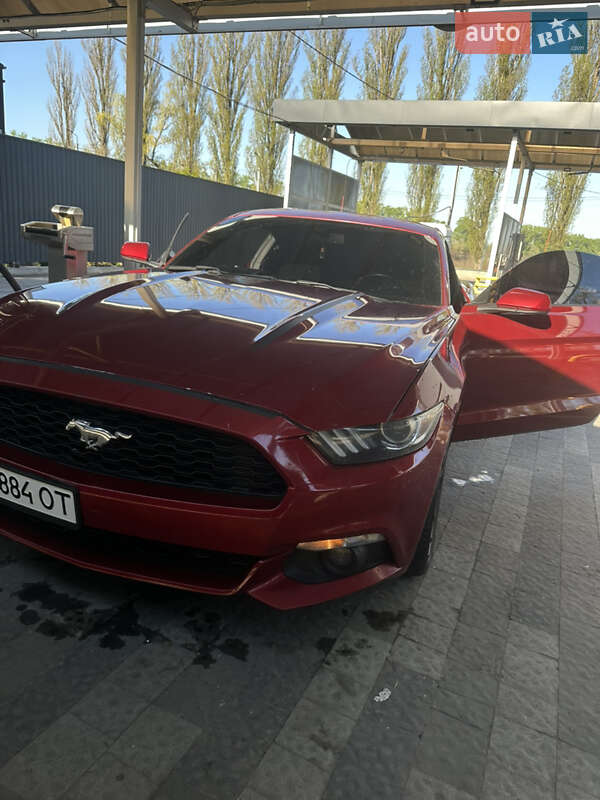 Купе Ford Mustang 2015 в Киеве