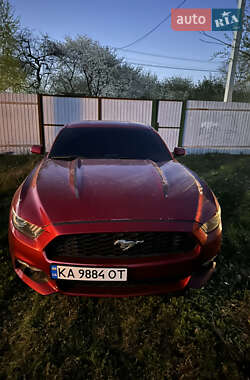 Купе Ford Mustang 2015 в 