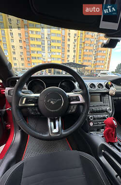Купе Ford Mustang 2017 в 