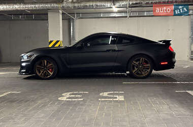 Купе Ford Mustang 2015 в 