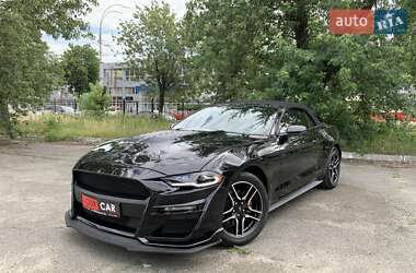 Кабриолет Ford Mustang 2019 в 