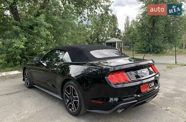Кабриолет Ford Mustang 2019 в 