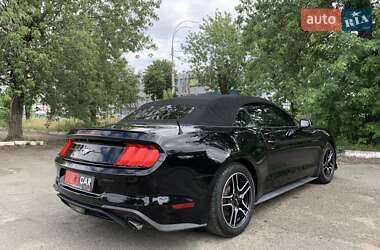 Кабриолет Ford Mustang 2019 в 