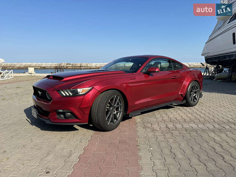 Купе Ford Mustang 2016 в 