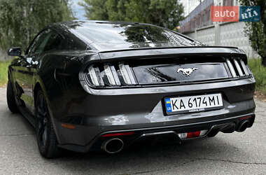 Купе Ford Mustang 2016 в 
