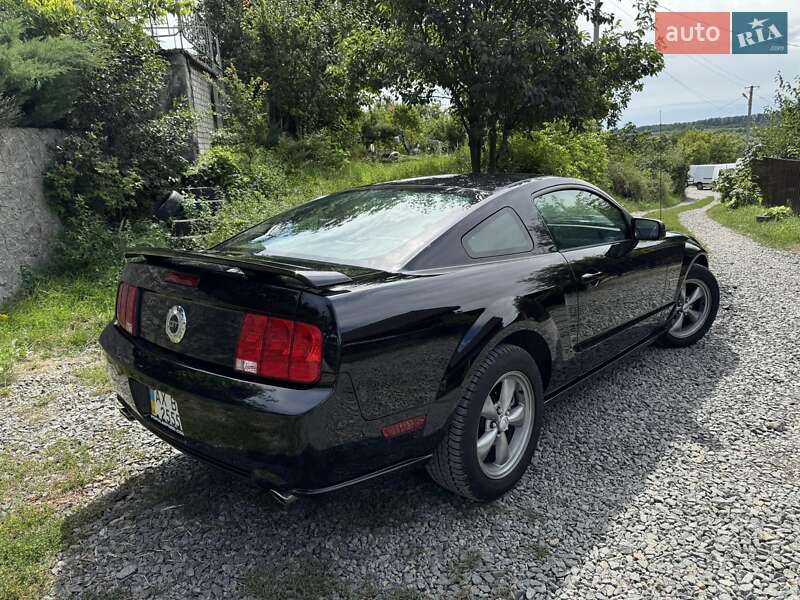 Купе Ford Mustang 2008 в Умани фото 5 Купе Ford Mustang 2008 в Умани