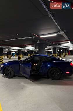 Купе Ford Mustang 2016 в 