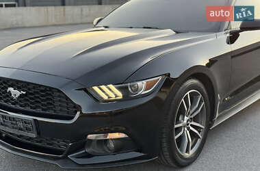Купе Ford Mustang 2015 в 