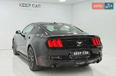 Купе Ford Mustang 2015 в 