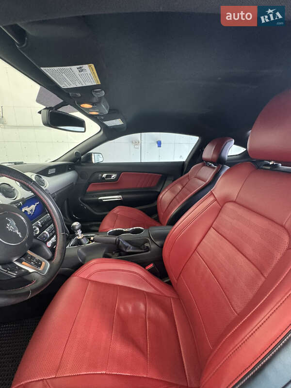 Купе Ford Mustang 2015 в Днепре фото 4 Купе Ford Mustang 2015 в Днепре