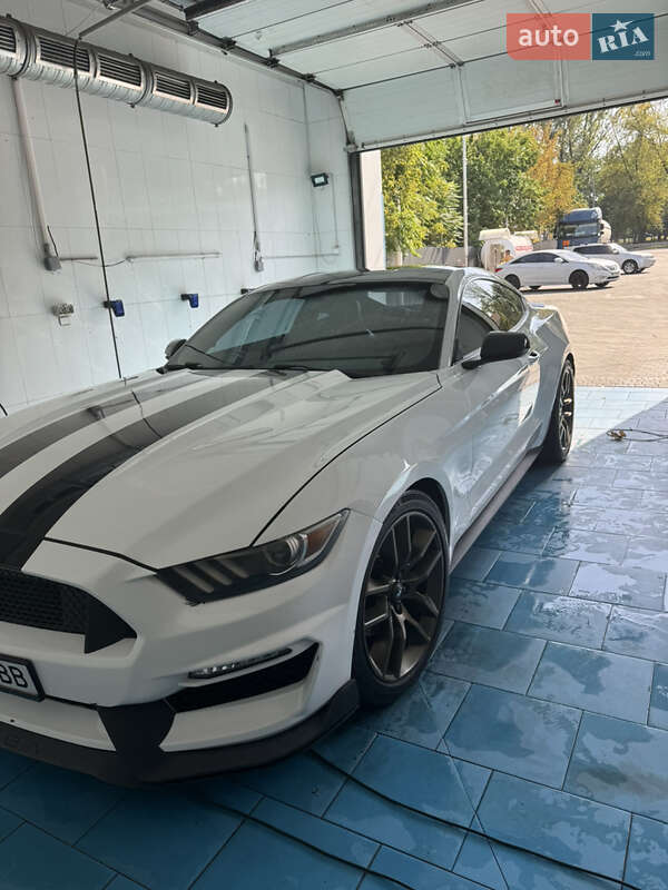 Купе Ford Mustang 2015 в Днепре фото 14 Купе Ford Mustang 2015 в Днепре