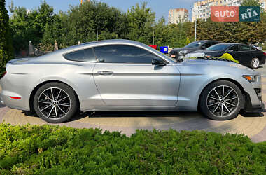 Купе Ford Mustang 2016 в 