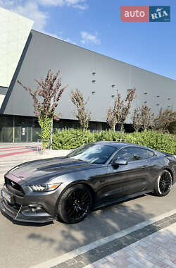 Купе Ford Mustang 2016 в Киеве