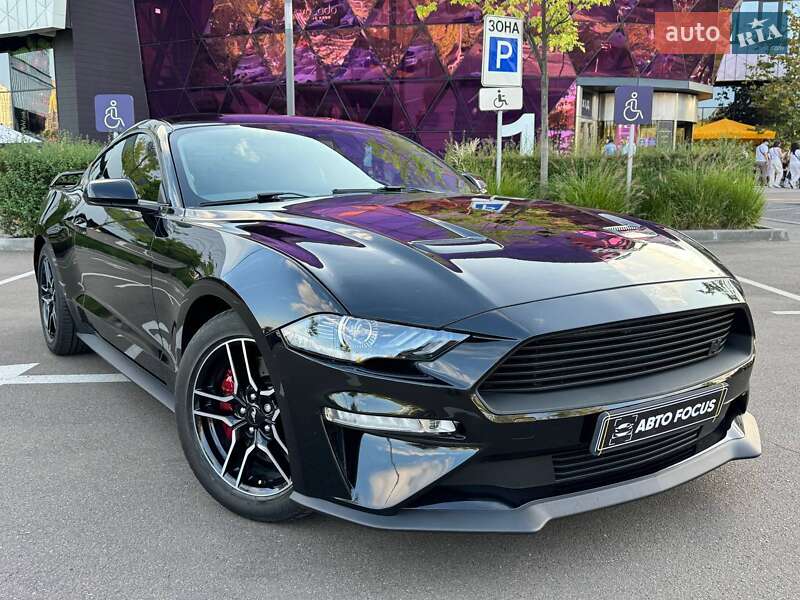 Купе Ford Mustang 2018 в 