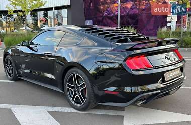 Купе Ford Mustang 2018 в 