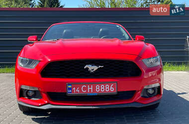 Кабриолет Ford Mustang 2015 в 