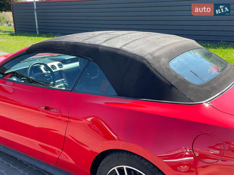 Кабриолет Ford Mustang 2015 в Ковеле