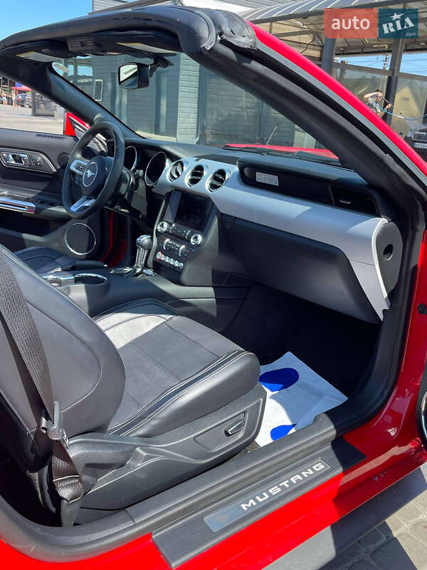 Кабриолет Ford Mustang 2015 в Ковеле