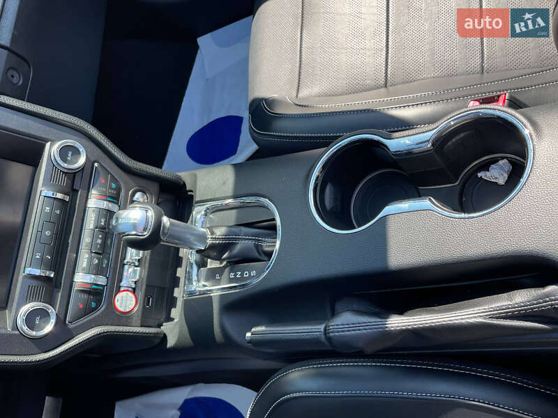 Кабриолет Ford Mustang 2015 в Ковеле