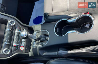 Кабриолет Ford Mustang 2015 в 