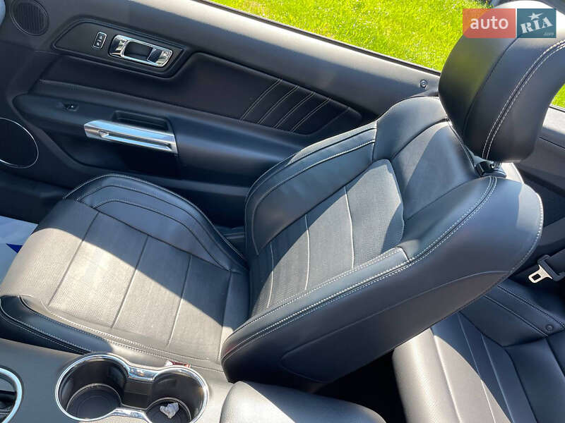 Кабриолет Ford Mustang 2015 в Ковеле