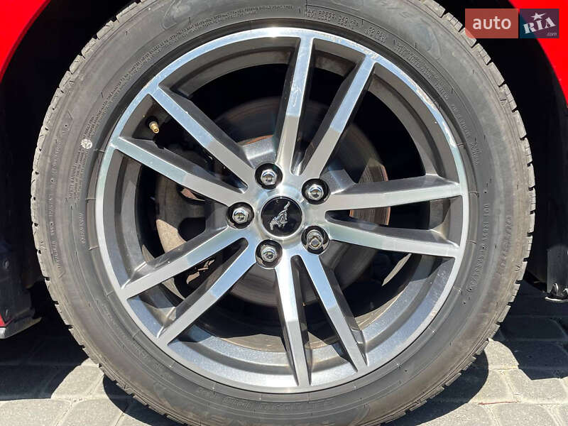 Кабриолет Ford Mustang 2015 в Ковеле