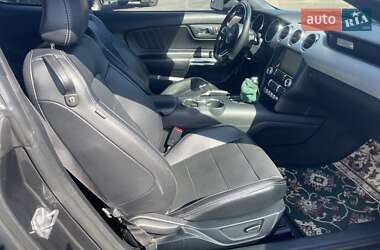 Купе Ford Mustang 2015 в 