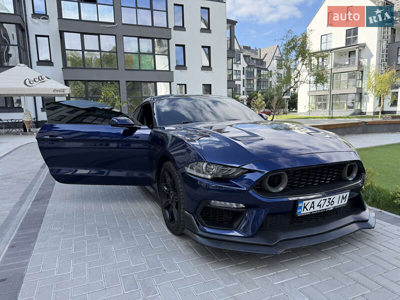 Купе Ford Mustang 2018 в Киеве