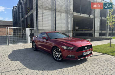 Купе Ford Mustang 2015 в 