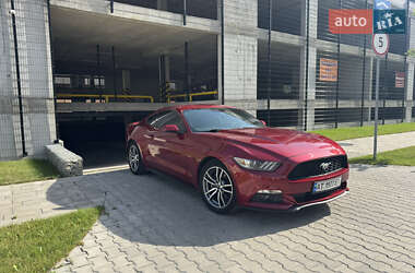 Купе Ford Mustang 2015 в 
