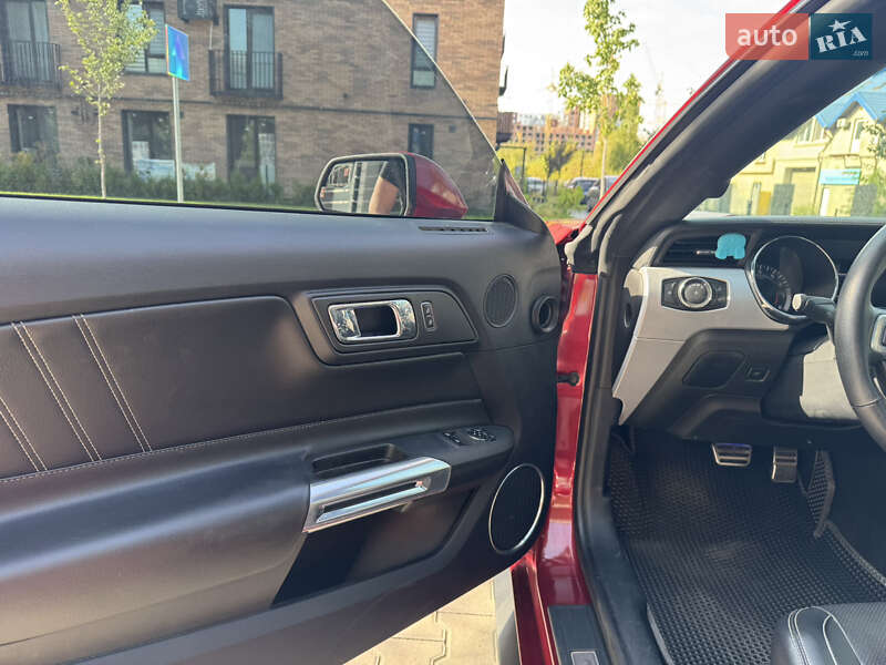 Купе Ford Mustang 2015 в Ивано-Франковске