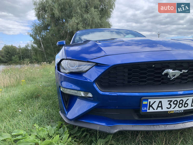 Кабриолет Ford Mustang 2018 в Киеве
